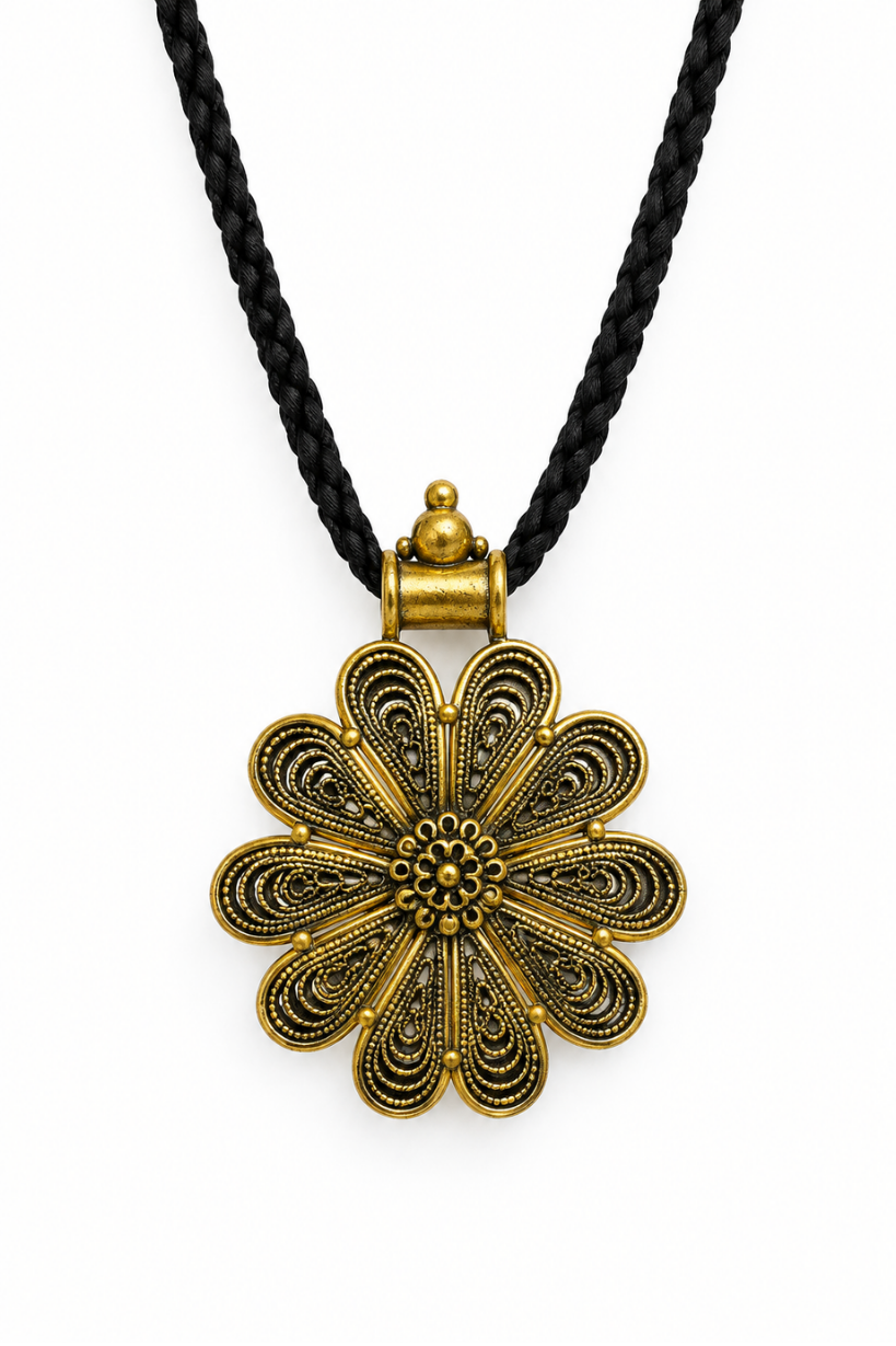 Antique Pendant Set 04